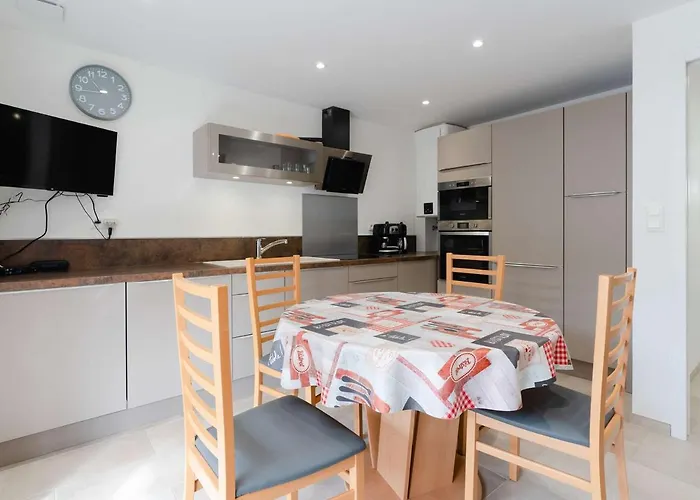 Appartamento T3 Climatisé, Rénové Avec Goût, à 150m De La Plage, Avec Terrasse Et équipements Complets - Fr-1-409-204 *